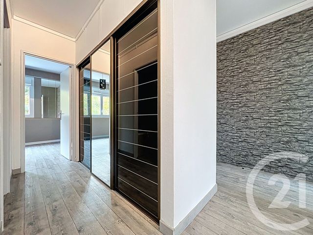 Appartement F4 à louer - 4 pièces - 70.1 m2 - MAXEVILLE - 54 - LORRAINE - Century 21 Joël Pierre Immobilier