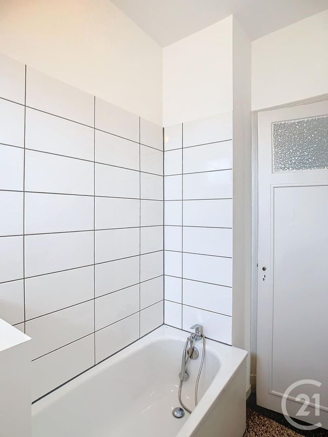 Appartement F3 à louer - 3 pièces - 66.89 m2 - NANCY - 54 - LORRAINE - Century 21 Joël Pierre Immobilier