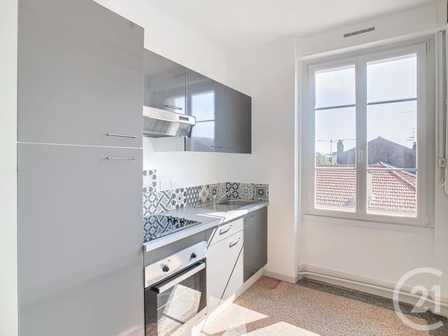 Appartement F3 à louer - 3 pièces - 66.89 m2 - NANCY - 54 - LORRAINE - Century 21 Joël Pierre Immobilier