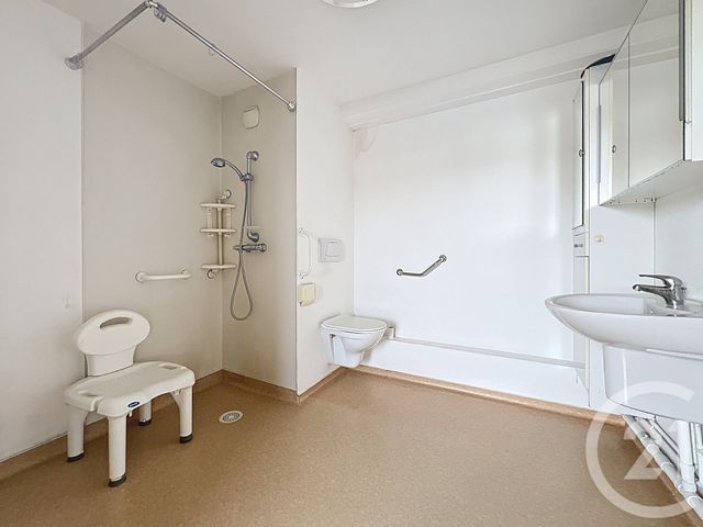 Appartement F2 à louer - 2 pièces - 58.43 m2 - NANCY - 54 - LORRAINE - Century 21 Joël Pierre Immobilier