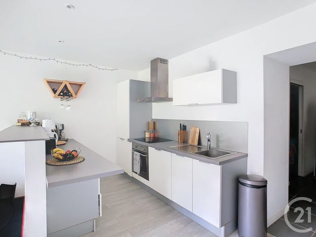 Appartement F2 à louer - 2 pièces - 54.7 m2 - NANCY - 54 - LORRAINE - Century 21 Joël Pierre Immobilier