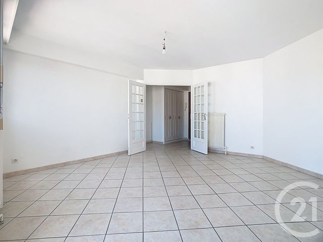 Appartement F2 à louer - 2 pièces - 46.0 m2 - NANCY - 54 - LORRAINE - Century 21 Joël Pierre Immobilier