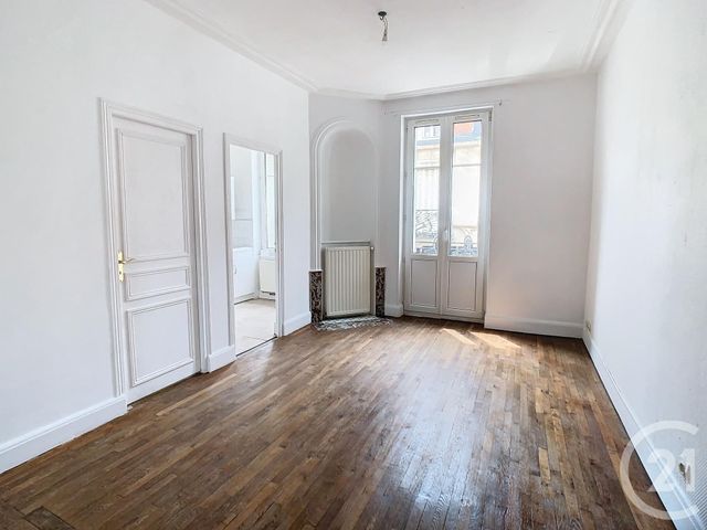 Appartement F2 à louer - 2 pièces - 37.6 m2 - NANCY - 54 - LORRAINE - Century 21 Joël Pierre Immobilier