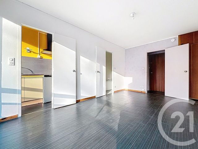 Appartement F1 à louer - 1 pièce - 25.0 m2 - NANCY - 54 - LORRAINE - Century 21 Joël Pierre Immobilier