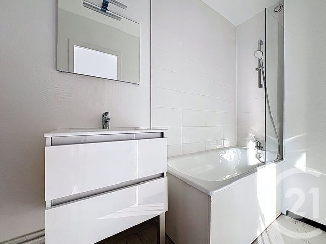 Appartement F1 à louer - 1 pièce - 25.0 m2 - NANCY - 54 - LORRAINE - Century 21 Joël Pierre Immobilier