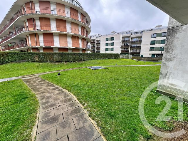 Appartement F2 à louer - 2 pièces - 34.6 m2 - NANCY - 54 - LORRAINE - Century 21 Joël Pierre Immobilier