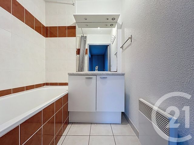 Appartement F2 à louer - 2 pièces - 34.6 m2 - NANCY - 54 - LORRAINE - Century 21 Joël Pierre Immobilier