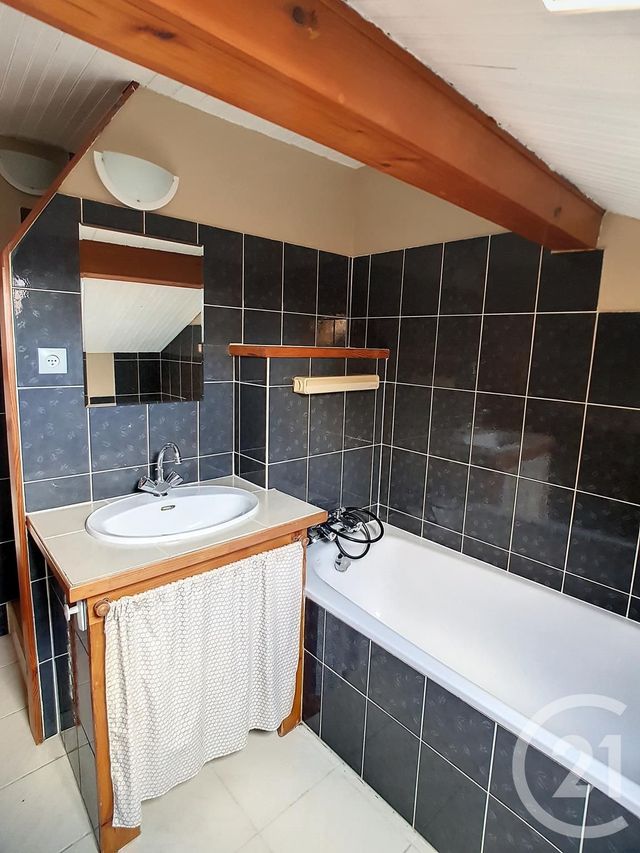 Appartement Duplex à louer - 3 pièces - 59.76 m2 - NANCY - 54 - LORRAINE - Century 21 Joël Pierre Immobilier