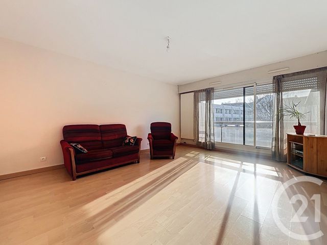 Appartement F4 à louer - 4 pièces - 80.37 m2 - VILLERS LES NANCY - 54 - LORRAINE - Century 21 Joël Pierre Immobilier