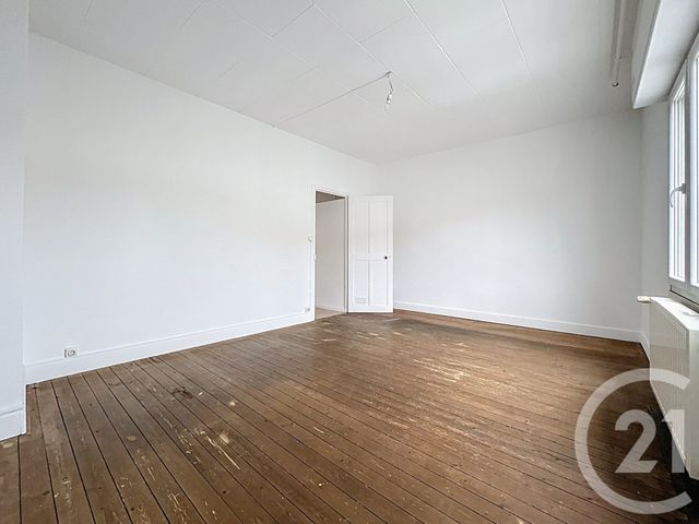 Appartement Triplex à louer - 4 pièces - 82.4 m2 - NANCY - 54 - LORRAINE - Century 21 Joël Pierre Immobilier