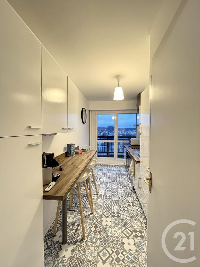 Appartement F2 à louer - 2 pièces - 49.4 m2 - NANCY - 54 - LORRAINE - Century 21 Joël Pierre Immobilier