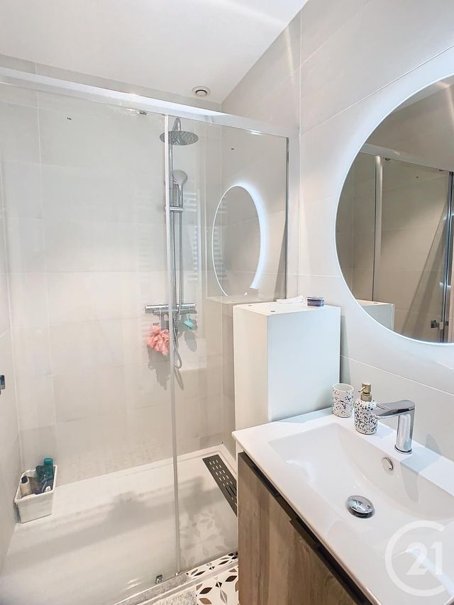 Appartement F2 à louer - 2 pièces - 41.39 m2 - NANCY - 54 - LORRAINE - Century 21 Joël Pierre Immobilier