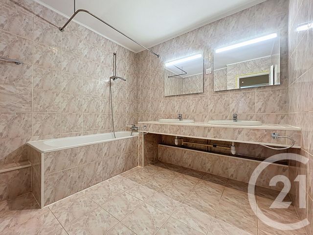 Appartement F3 à louer - 3 pièces - 116.79 m2 - LAXOU - 54 - LORRAINE - Century 21 Joël Pierre Immobilier