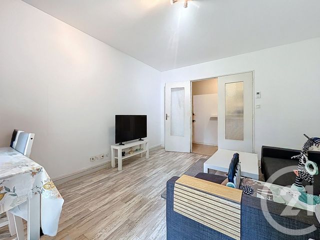 Appartement F2 à louer - 2 pièces - 57.83 m2 - NANCY - 54 - LORRAINE - Century 21 Joël Pierre Immobilier