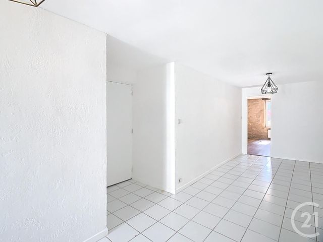 Appartement F2 à louer - 2 pièces - 36.5 m2 - LIVERDUN - 54 - LORRAINE - Century 21 Joël Pierre Immobilier