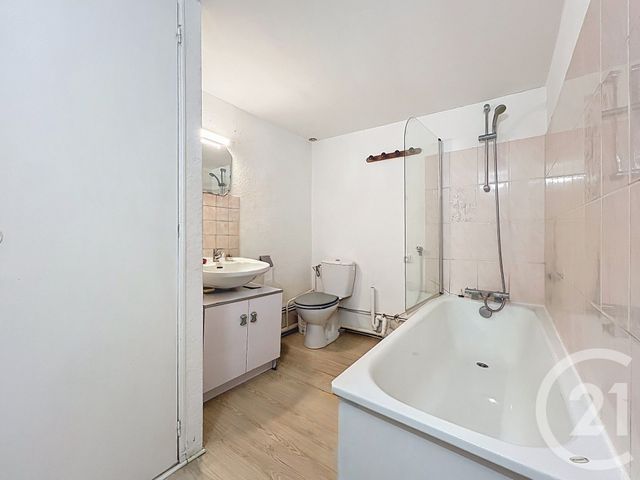 Appartement F3 à louer - 3 pièces - 38.76 m2 - NANCY - 54 - LORRAINE - Century 21 Joël Pierre Immobilier