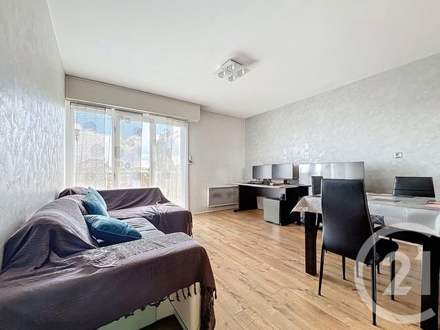 Appartement F2 à louer - 2 pièces - 47.93 m2 - NANCY - 54 - LORRAINE - Century 21 Joël Pierre Immobilier