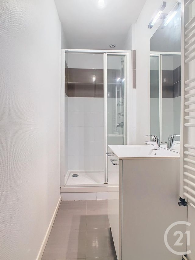 Appartement F2 à louer - 2 pièces - 46.68 m2 - NANCY - 54 - LORRAINE - Century 21 Joël Pierre Immobilier