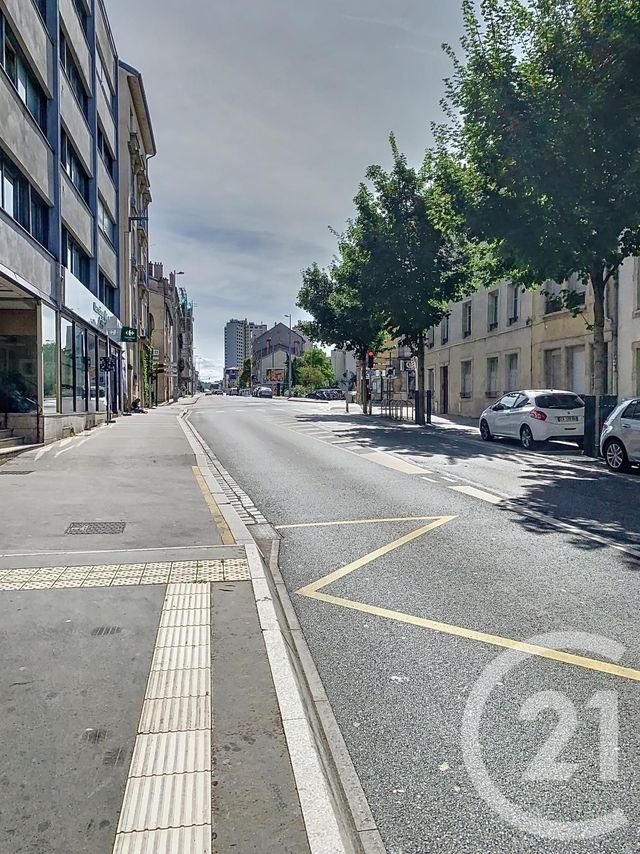 Appartement F2 à louer - 2 pièces - 41.67 m2 - NANCY - 54 - LORRAINE - Century 21 Joël Pierre Immobilier