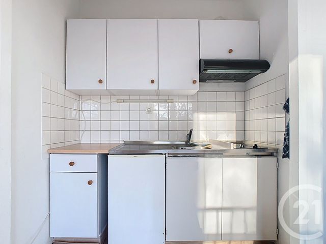 Appartement F1 à louer - 1 pièce - 27.14 m2 - NANCY - 54 - LORRAINE - Century 21 Joël Pierre Immobilier