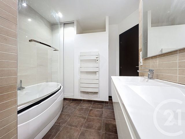 Appartement F4 à louer - 4 pièces - 93.38 m2 - NANCY - 54 - LORRAINE - Century 21 Joël Pierre Immobilier