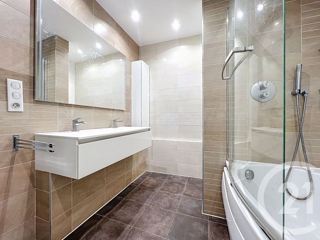 Appartement F4 à louer - 4 pièces - 93.38 m2 - NANCY - 54 - LORRAINE - Century 21 Joël Pierre Immobilier