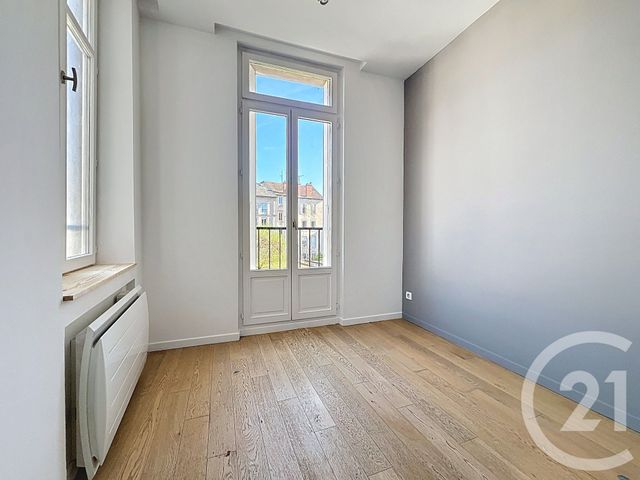 Appartement F4 à louer - 4 pièces - 93.38 m2 - NANCY - 54 - LORRAINE - Century 21 Joël Pierre Immobilier