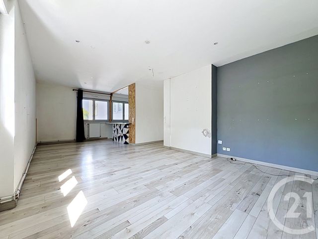 Appartement T4 à vendre - 4 pièces - 68.52 m2 - JARVILLE LA MALGRANGE - 54 - LORRAINE - Century 21 Joël Pierre Immobilier