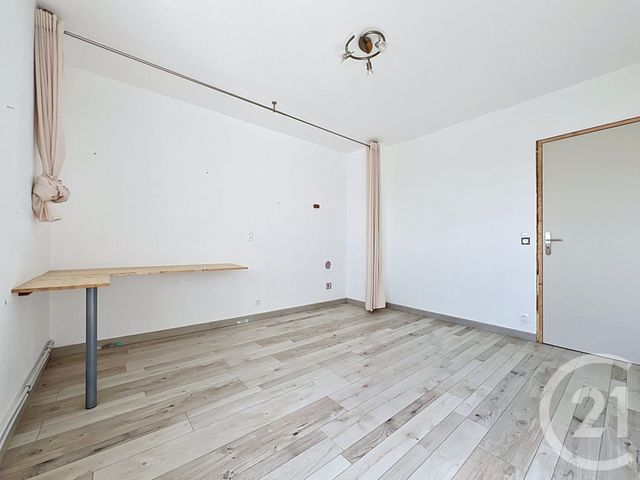 Appartement T4 à vendre - 4 pièces - 68.52 m2 - JARVILLE LA MALGRANGE - 54 - LORRAINE - Century 21 Joël Pierre Immobilier