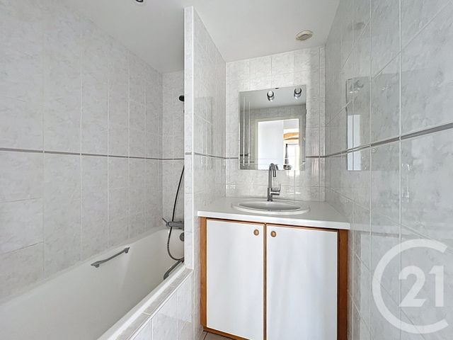 Appartement F1 à louer - 1 pièce - 38.07 m2 - NANCY - 54 - LORRAINE - Century 21 Joël Pierre Immobilier