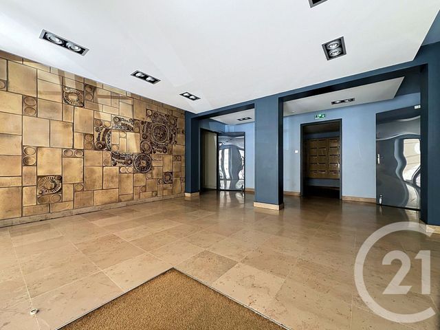 Appartement Studio à louer - 1 pièce - 32.1 m2 - NANCY - 54 - LORRAINE - Century 21 Joël Pierre Immobilier