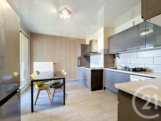 Appartement à vendre - 6 pièces - 98.63 m2 - VANDOEUVRE LES NANCY - 54 - LORRAINE - Century 21 Joël Pierre Immobilier