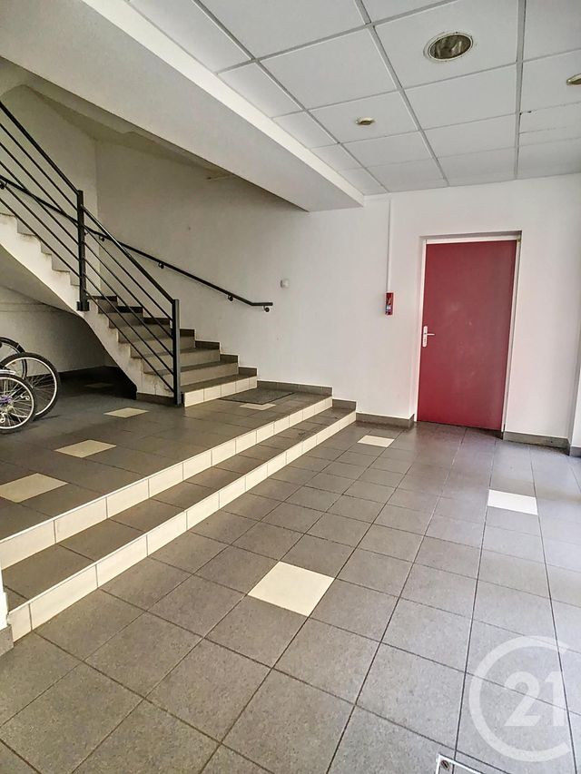 Appartement F3 à louer - 3 pièces - 75.19 m2 - CHAMPIGNEULLES - 54 - LORRAINE - Century 21 Joël Pierre Immobilier