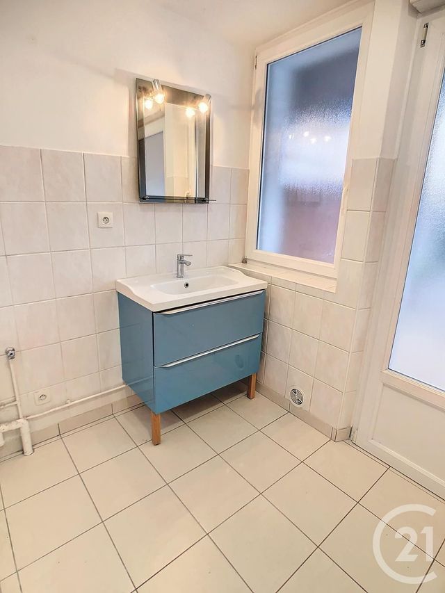 Appartement F3 à louer - 3 pièces - 95.39 m2 - LAXOU - 54 - LORRAINE - Century 21 Joël Pierre Immobilier
