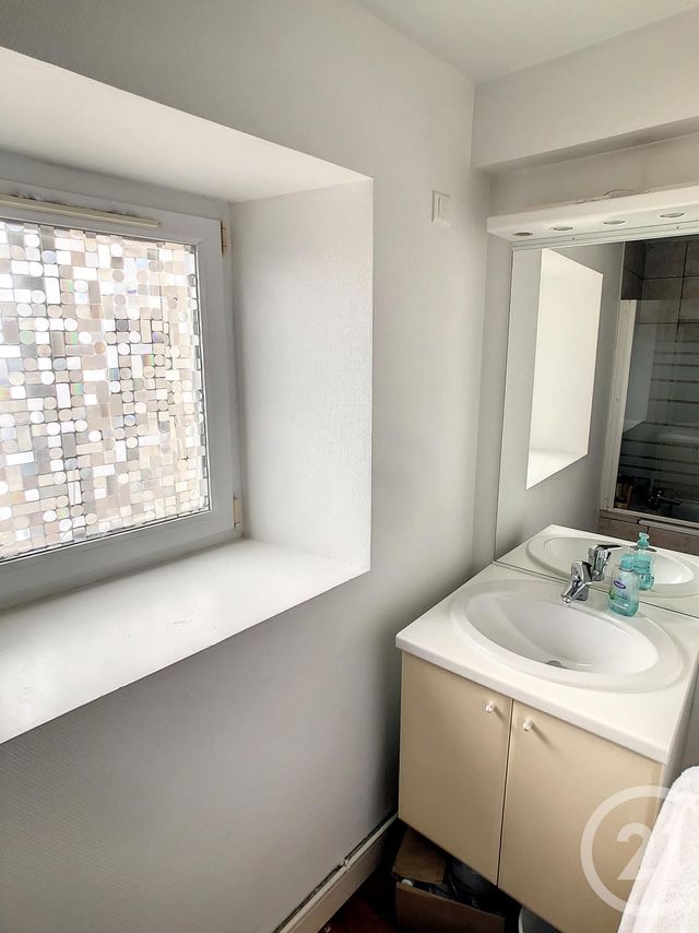 Appartement F2 à louer - 2 pièces - 40.8 m2 - NANCY - 54 - LORRAINE - Century 21 Joël Pierre Immobilier
