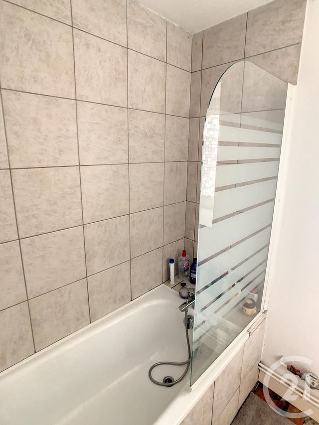 Appartement F2 à louer - 2 pièces - 40.8 m2 - NANCY - 54 - LORRAINE - Century 21 Joël Pierre Immobilier