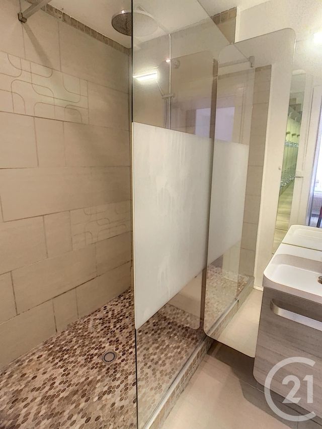 Appartement à louer - 2 pièces - 30.76 m2 - NANCY - 54 - LORRAINE - Century 21 Joël Pierre Immobilier