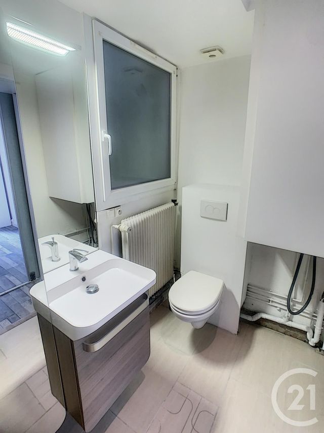 Appartement à louer - 2 pièces - 30.76 m2 - NANCY - 54 - LORRAINE - Century 21 Joël Pierre Immobilier