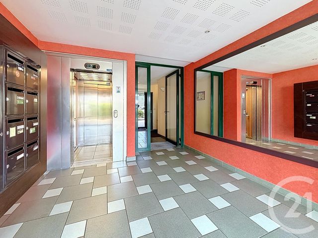 Appartement F2 à vendre - 2 pièces - 47.64 m2 - VANDOEUVRE LES NANCY - 54 - LORRAINE - Century 21 Joël Pierre Immobilier