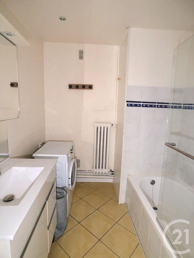 Appartement F4 à louer - 4 pièces - 86.95 m2 - NANCY - 54 - LORRAINE - Century 21 Joël Pierre Immobilier