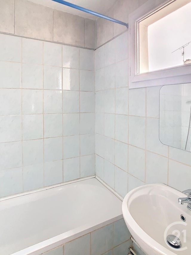 Appartement F3 à louer - 3 pièces - 49.82 m2 - NANCY - 54 - LORRAINE - Century 21 Joël Pierre Immobilier