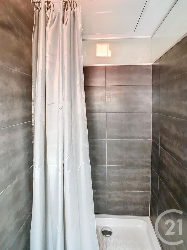 Appartement Duplex à louer - 2 pièces - 38.09 m2 - NANCY - 54 - LORRAINE - Century 21 Joël Pierre Immobilier