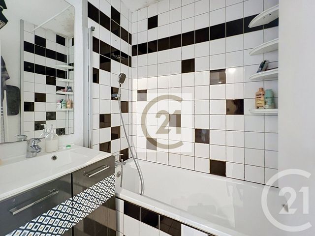 Appartement à vendre - 2 pièces - 47.0 m2 - NANCY - 54 - LORRAINE - Century 21 Joël Pierre Immobilier