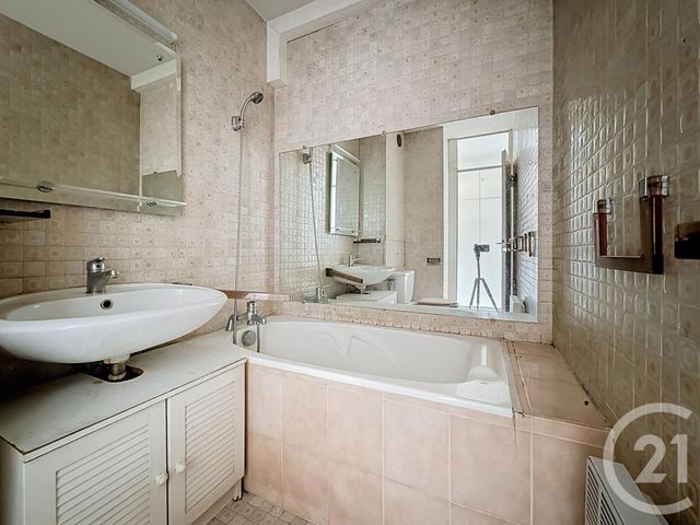 Appartement F2 à vendre - 2 pièces - 68.08 m2 - NANCY - 54 - LORRAINE - Century 21 Joël Pierre Immobilier