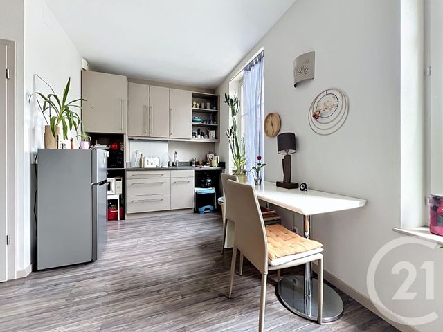 Appartement à louer - 2 pièces - 49.27 m2 - NANCY - 54 - LORRAINE - Century 21 Joël Pierre Immobilier