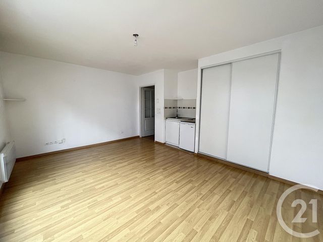Appartement Studio à louer - 1 pièce - 28.04 m2 - NANCY - 54 - LORRAINE - Century 21 Joël Pierre Immobilier