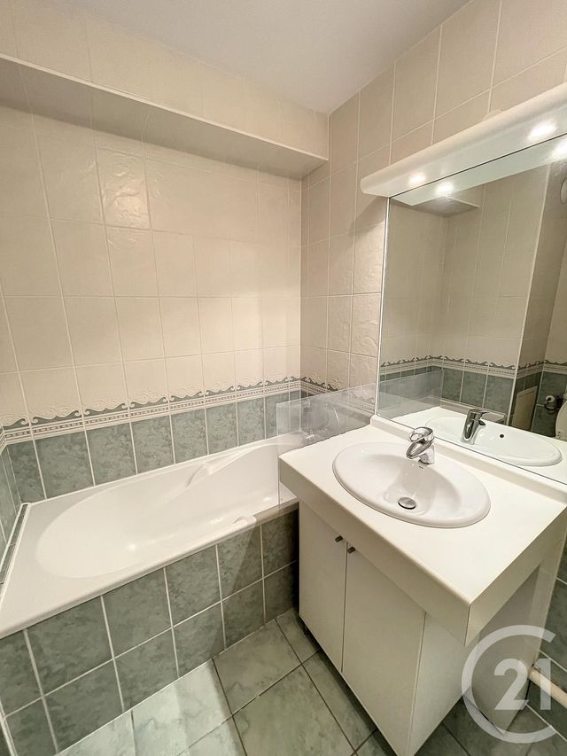 Appartement Studio à louer - 1 pièce - 28.04 m2 - NANCY - 54 - LORRAINE - Century 21 Joël Pierre Immobilier