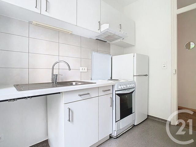 Appartement F3 à louer - 3 pièces - 42.23 m2 - NANCY - 54 - LORRAINE - Century 21 Joël Pierre Immobilier