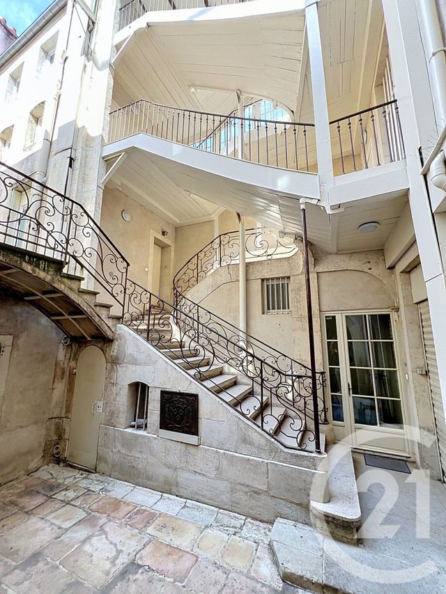 Appartement F3 à louer - 3 pièces - 83.0 m2 - NANCY - 54 - LORRAINE - Century 21 Joël Pierre Immobilier