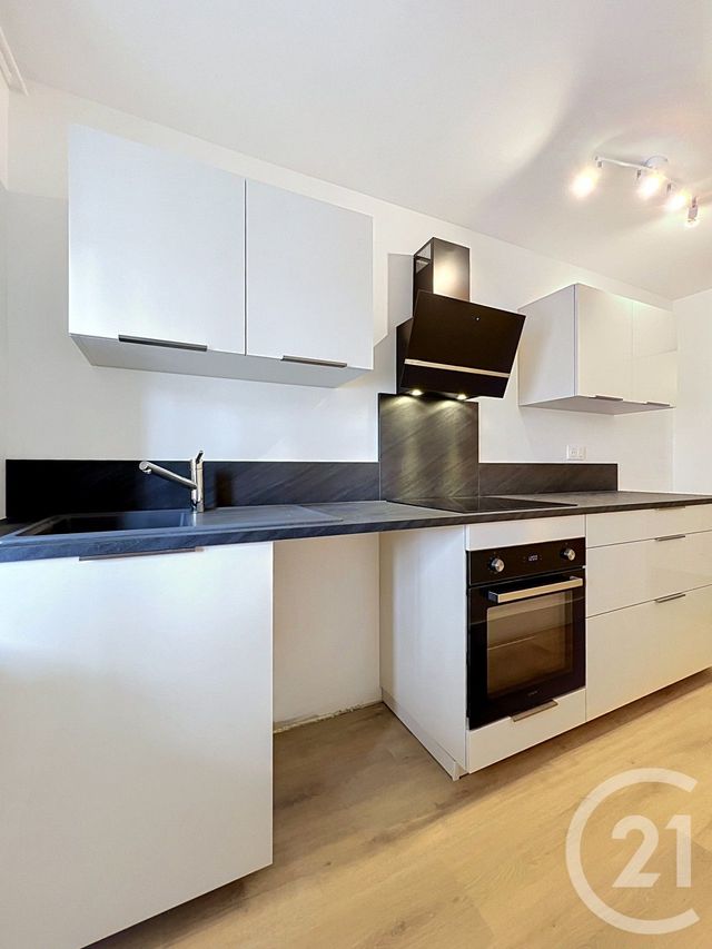 Appartement F3 à louer - 3 pièces - 83.0 m2 - NANCY - 54 - LORRAINE - Century 21 Joël Pierre Immobilier